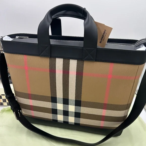 Women’s Burberry Ormond giant leather check tote bag made in Italy NWT - Picture 1 of 14